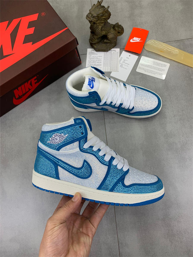 Nike *Air Jordan 1 Carolina Blue
