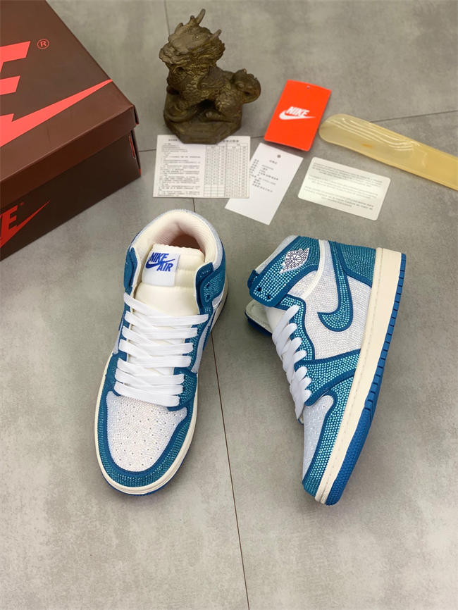 Nike *Air Jordan 1 Carolina Blue