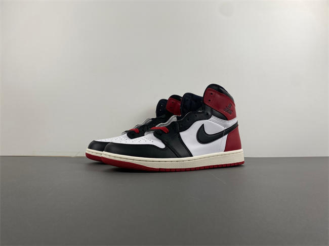 Air Jordan 1 High OG “Black Toe Reimagined”   DZ5485-106
