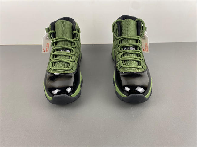 Air Jordan 11 “Hunter Green” CT8012-300