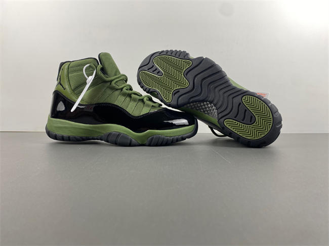 Air Jordan 11 “Hunter Green” CT8012-300