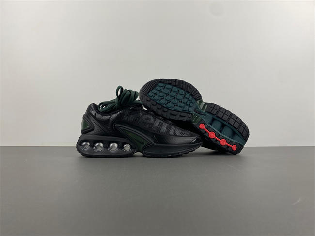Supreme x Nike Air Max Dn “Black”  FZ4044-001