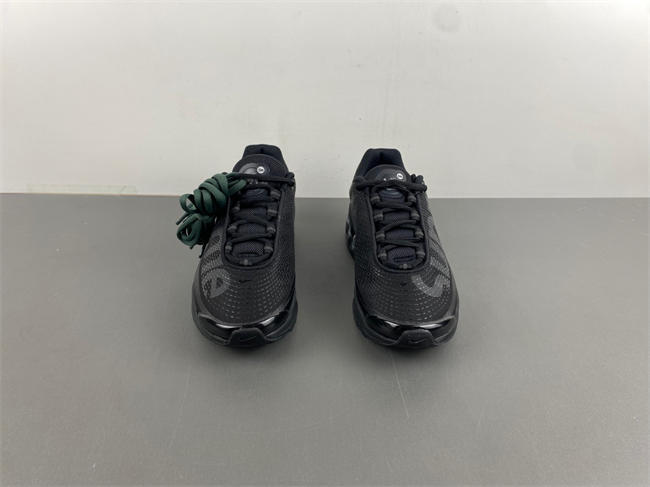 Supreme x Nike Air Max Dn “Black”  FZ4044-001