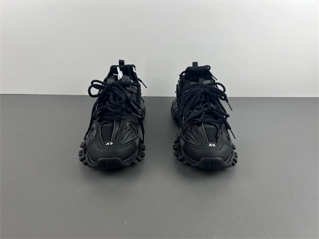 BALENCIAGA Runner、Demna  786281 W3CO1 1000