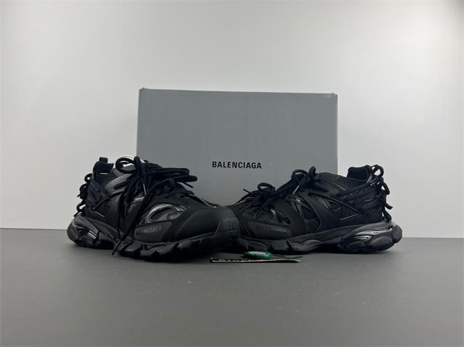 BALENCIAGA Runner、Demna  786281 W3CO1 1000
