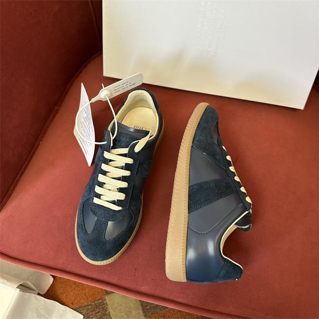 ma*s*n Ma*i*la sneaker