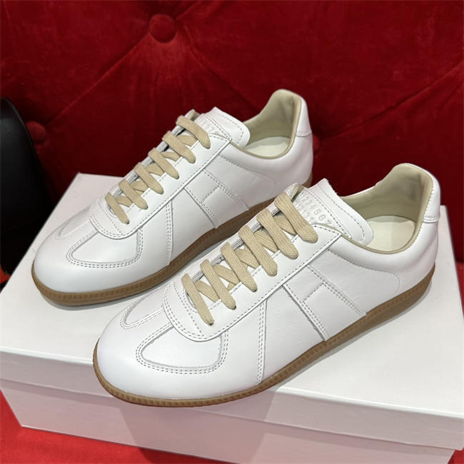 ma*s*n Ma*i*la sneaker