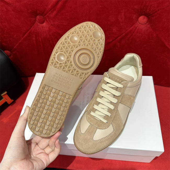 ma*s*n Ma*i*la sneaker