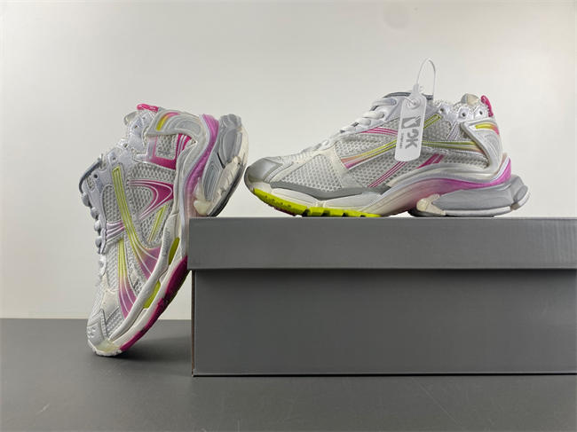 Balenciaga/ 772767-WRUNG 9517