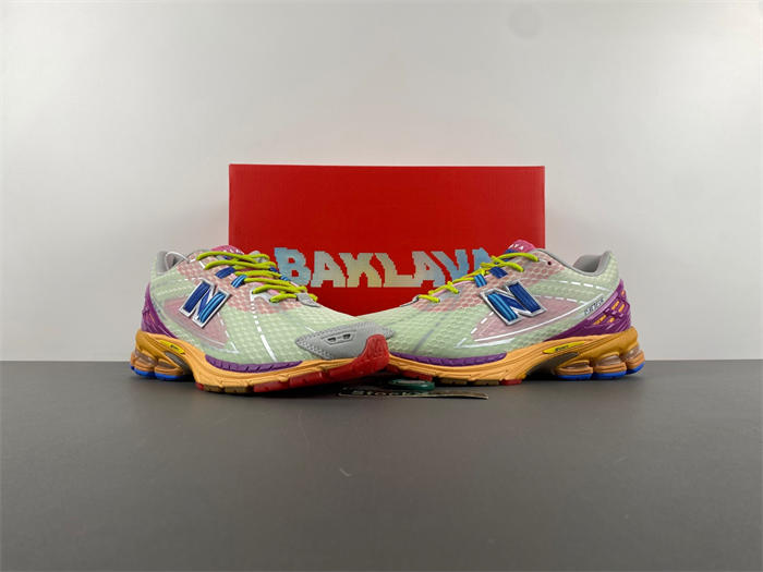 New Balance 1906R 
