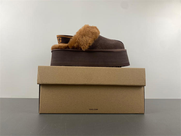 UGG W/1113474