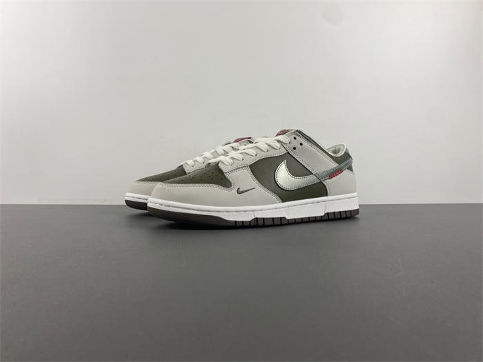 Nike Dunk Low “Year of the Snake” HV5980-231