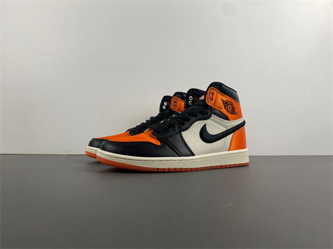 Jordan 1 Retro High OG Satin Shattered Backboard  AV3725-010