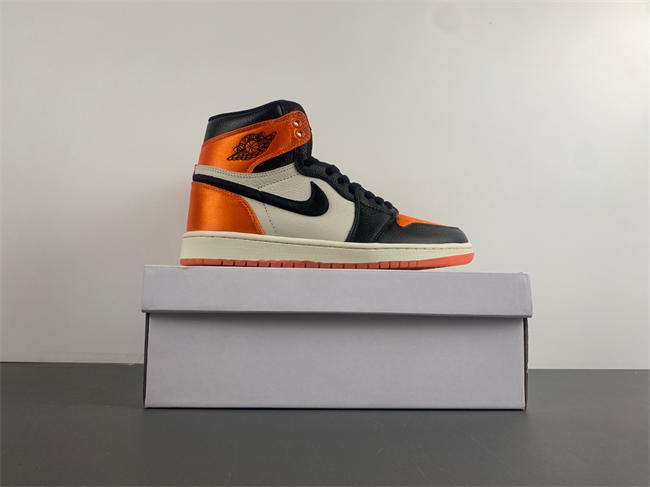 Jordan 1 Retro High OG Satin Shattered Backboard  AV3725-010