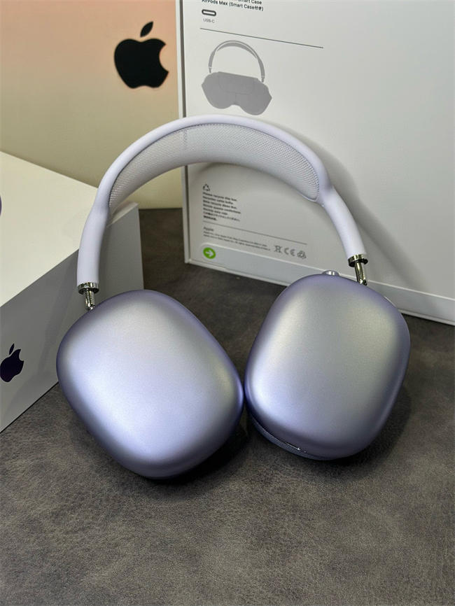 AirPods Max purple