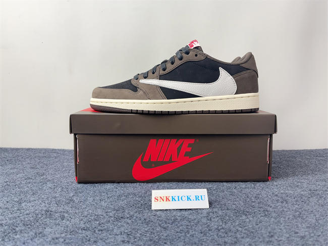 Jordan1 Retro OG SP Travis Scott CQ4277-001