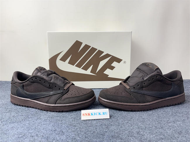 Travis Scott x Air Jordan 1 Low OG DM7866-202