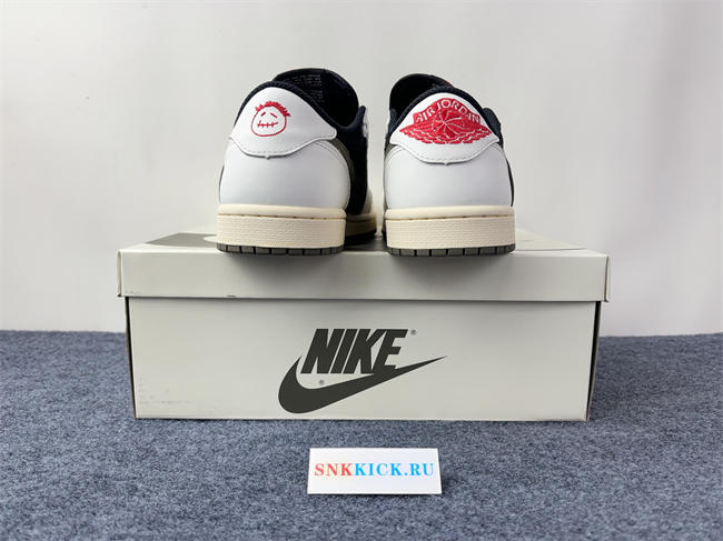 Travis Scott x Air Jordan 1 Low OG Olive DZ4137-106