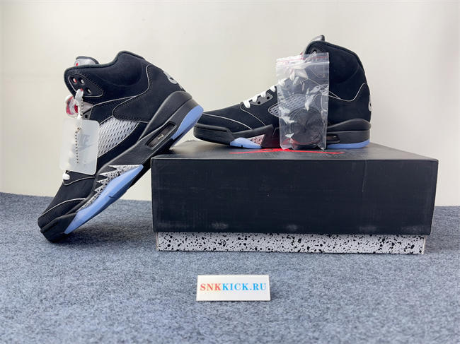 Air Jordan 5 “Black Metallic Reimagined” HF3975-001