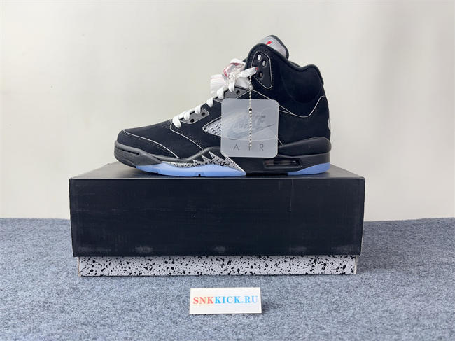 Air Jordan 5 “Black Metallic Reimagined” HF3975-001