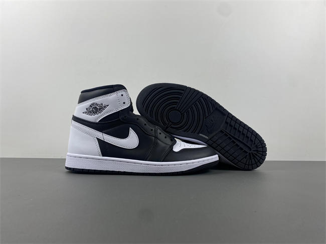 Air Jordan 1 High OG “Reverse Panda”DZ5485-010