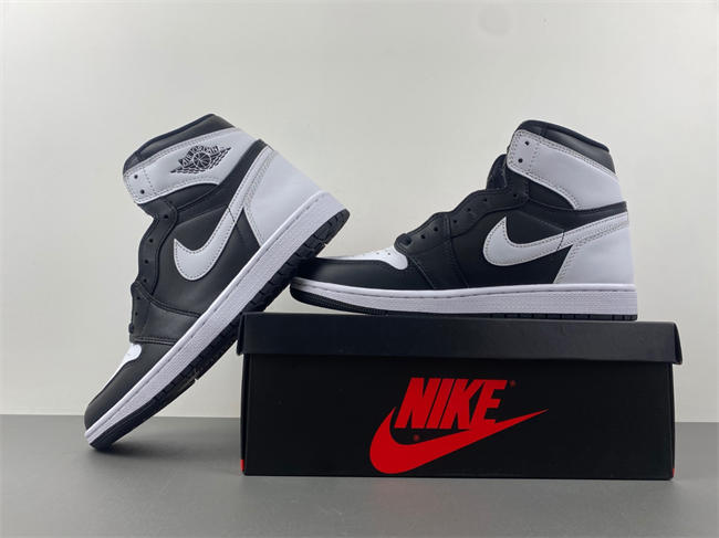 Air Jordan 1 High OG “Reverse Panda”DZ5485-010