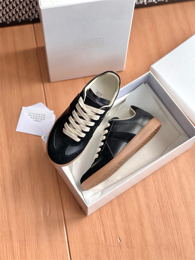 ma*s*n martin Ma*i*la sneaker original