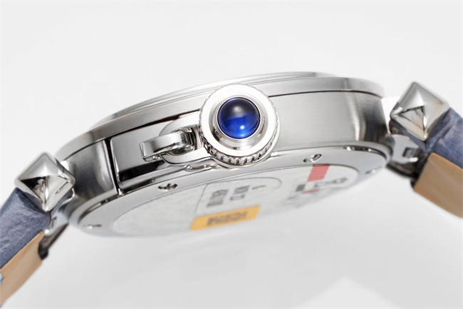 AF Cartier Cartier Pasha 01