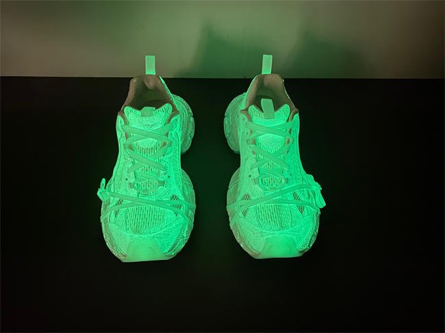 Balenciaga  PHANTOM SNEAKER 734734 W3XLG 9001