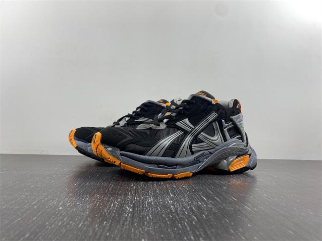 Balenciaga 772774-W3RNY-4018
