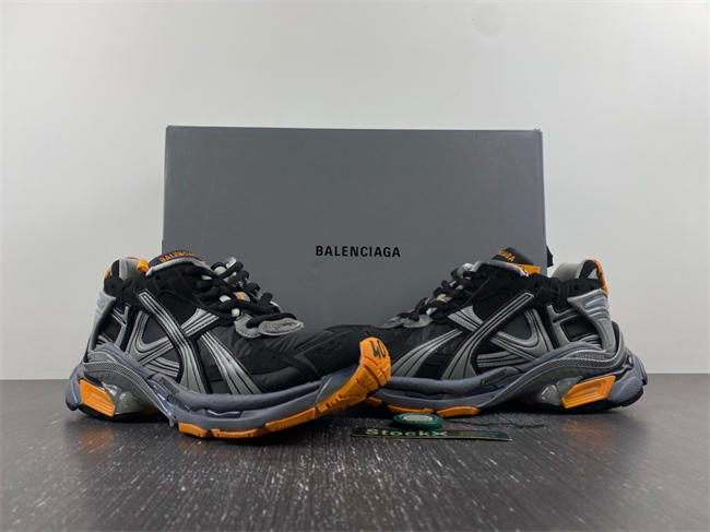Balenciaga 772774-W3RNY-4018