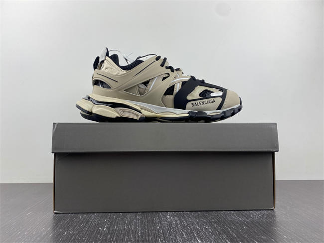 Balenciaga 542023 W3AC4 8017