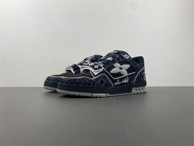 Louis Vuitton LV trainer LV1823-104