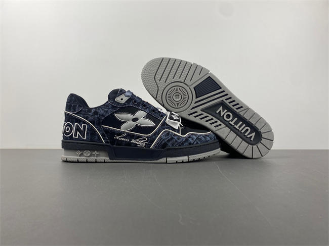 Louis Vuitton LV trainer LV1823-104