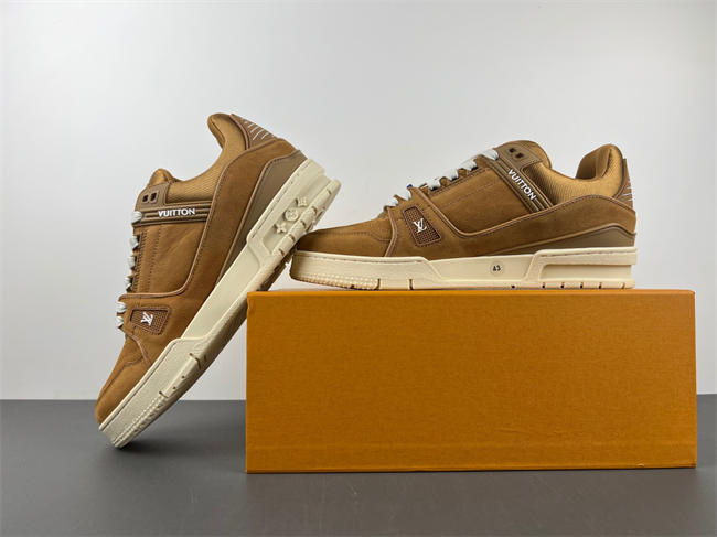Louis Vuitton LV trainer LV1823-106
