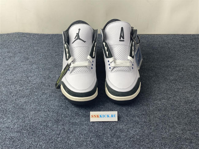 Jordan 3 Retro OG SP Diffused Blue  HV8571-100