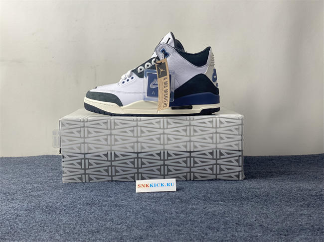 Jordan 3 Retro OG SP Diffused Blue  HV8571-100