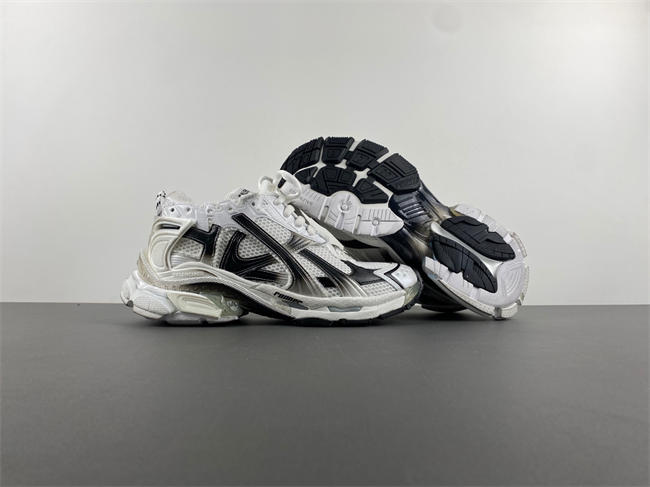 Balenciaga 772774 WRUNG 9010