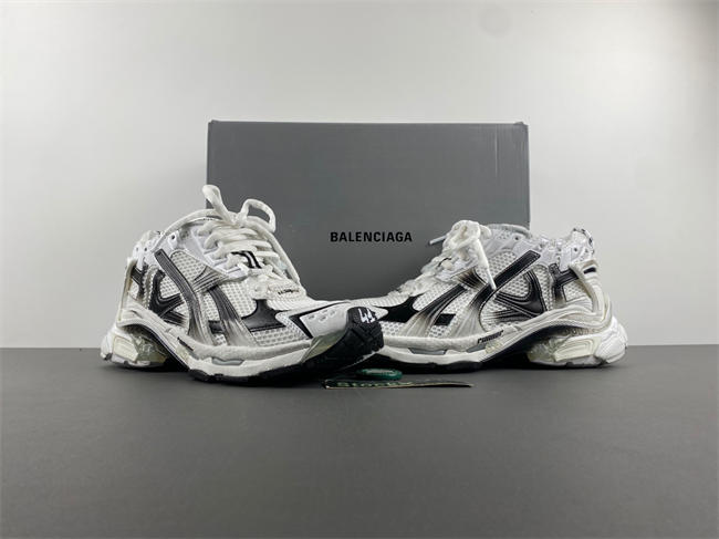 Balenciaga 772774 WRUNG 9010