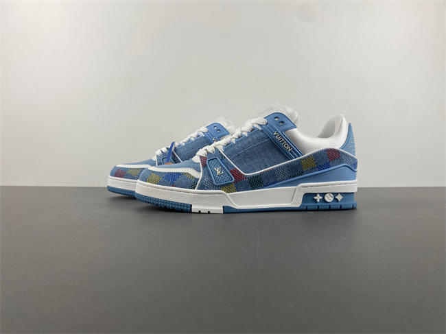 Louis Vuitton LV trainer LV1823-109