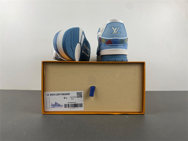Louis Vuitton LV trainer LV1823-109