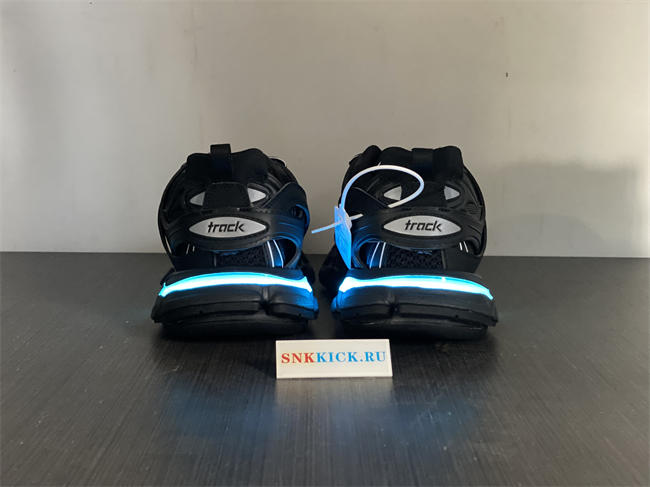 BLCG TRACK SNEAKER 542023 W1GB1 1000 with LED