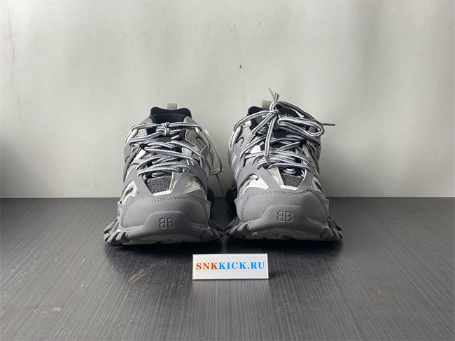 BLCG TRACK SNEAKER 542023 W1GB1 2046 with LED