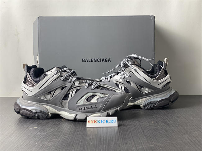 BLCG TRACK SNEAKER 542023 W1GB1 2046 with LED