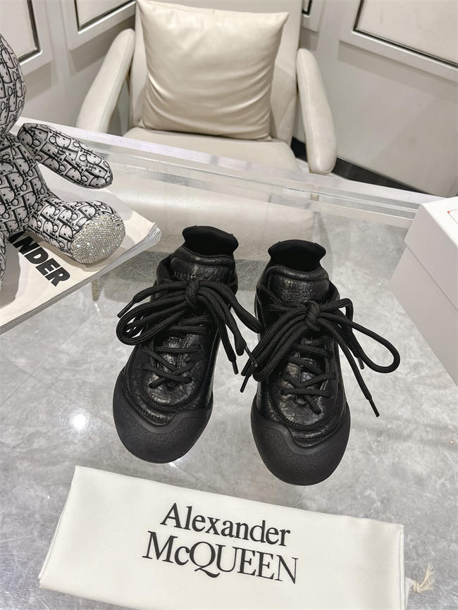 McQueen Sneaker 01