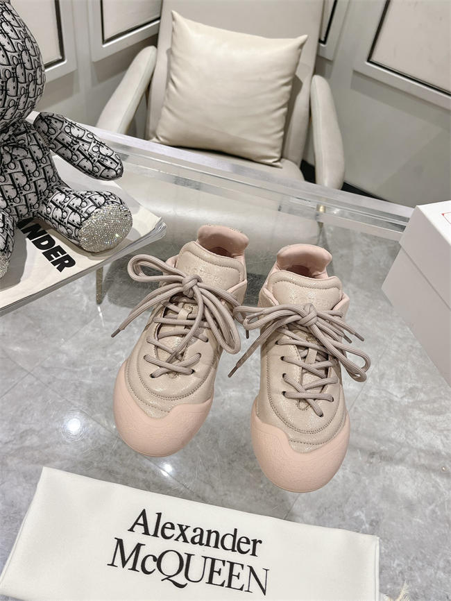 McQueen Sneaker 02