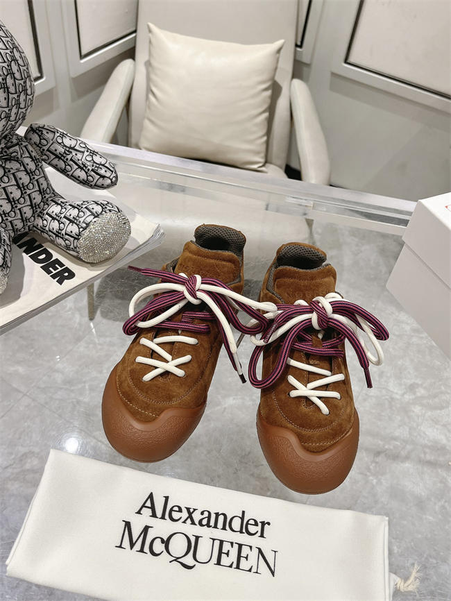 McQueen Sneaker 03