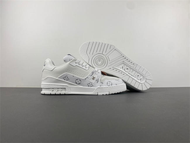 Louis Vuitton LV trainer 1823-110