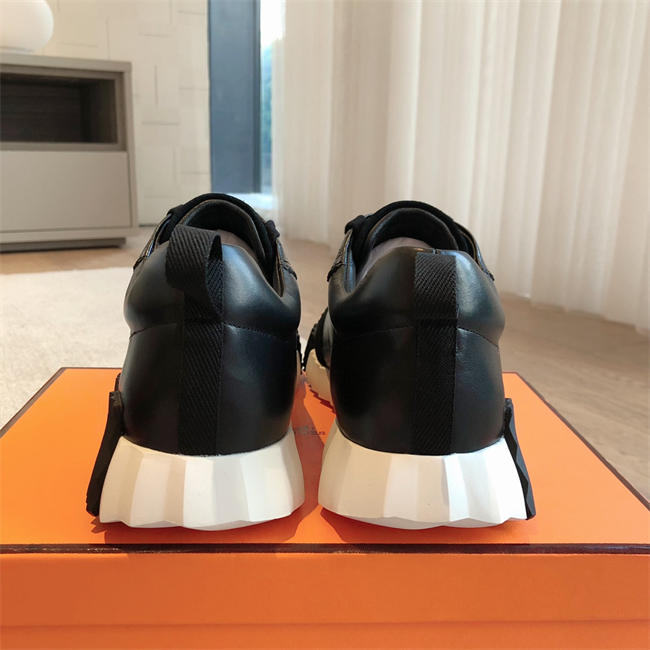 Hermes Sneaker 02