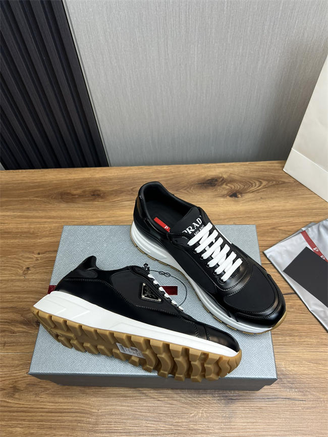 Prada Runner Sneaker 08.